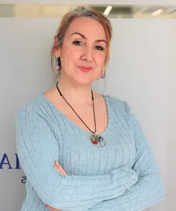 Jessica Jiménez, especialista en estudios de cotización de automóviles en Almería